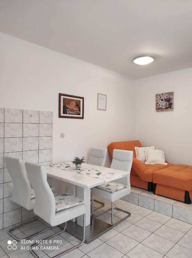 Apartments Bose Kanica On The Sea Sevid Exterior photo